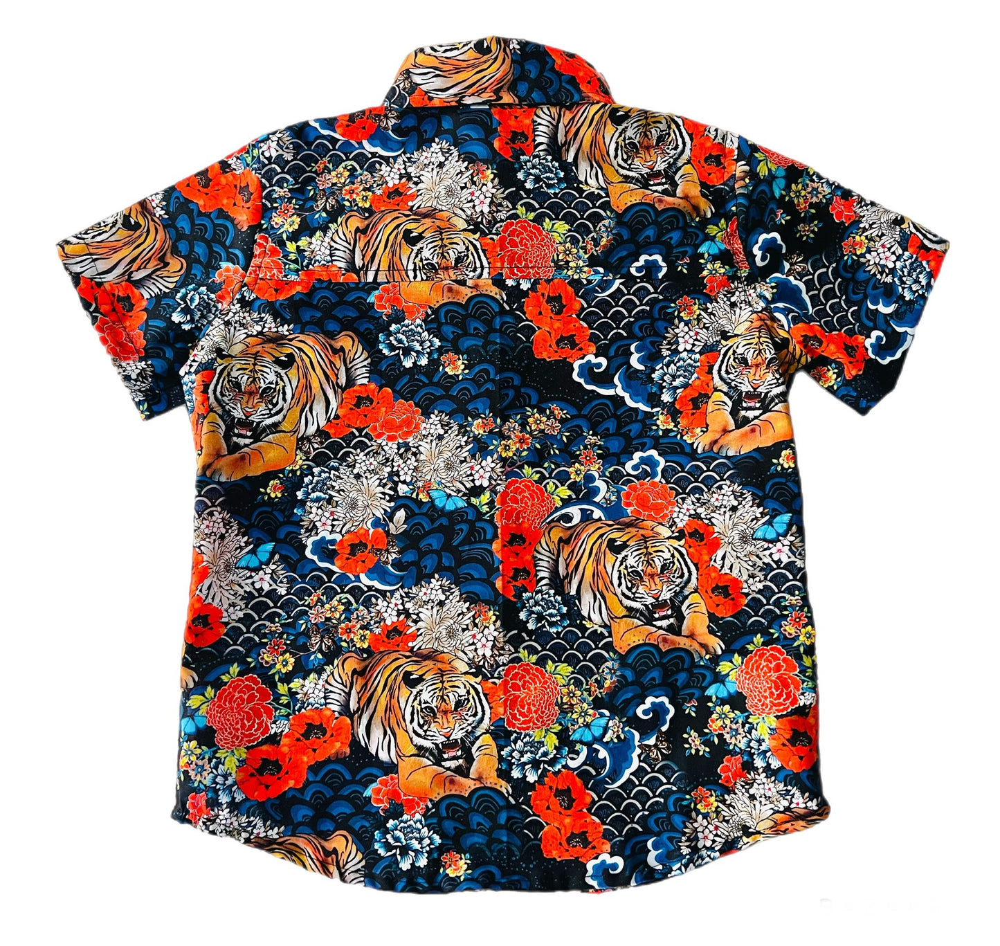Tiger, Flowers and the Ocean Breeze Button Down Short Sleeve Collared Shirt